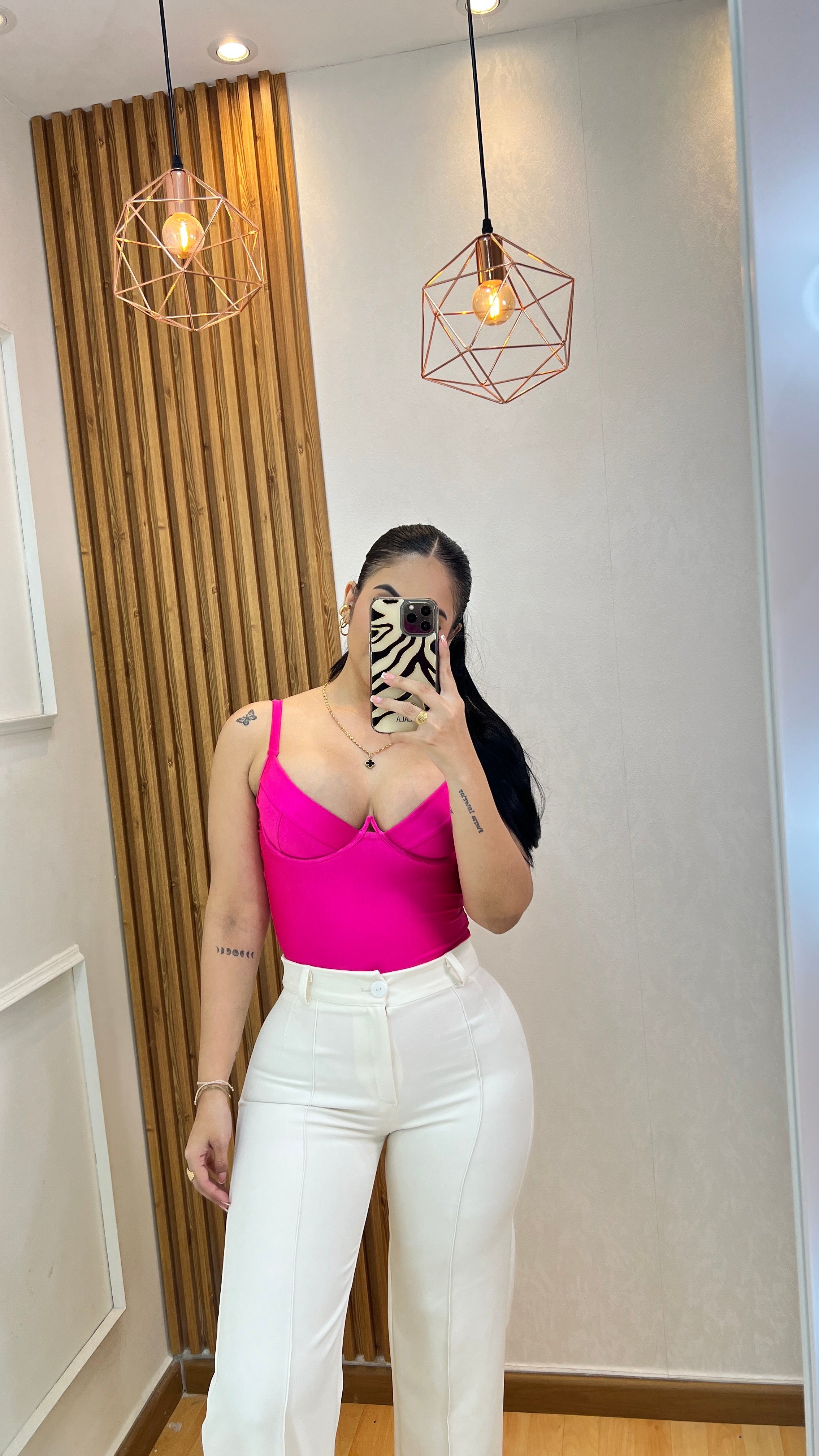 BODY ANGELINA