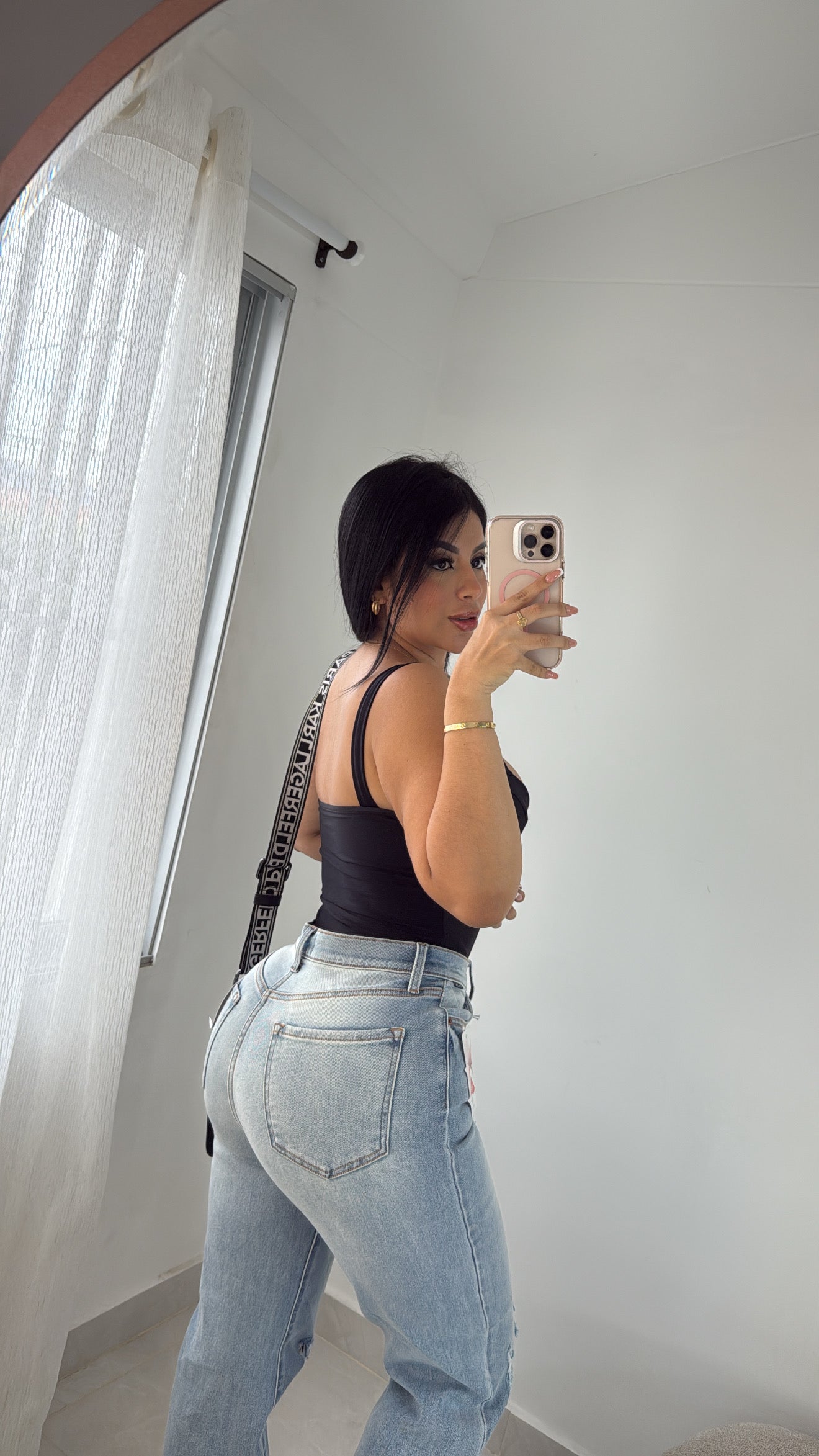 BODY ANGELINA