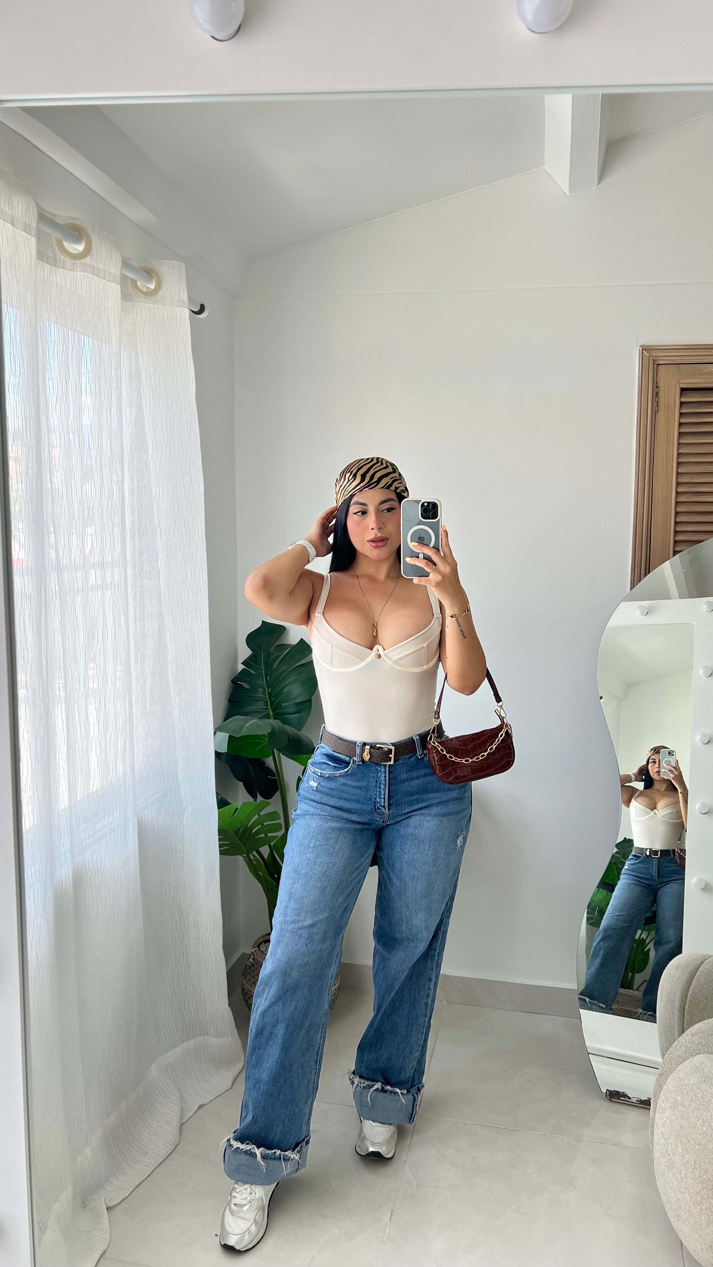 BODY ANGELINA