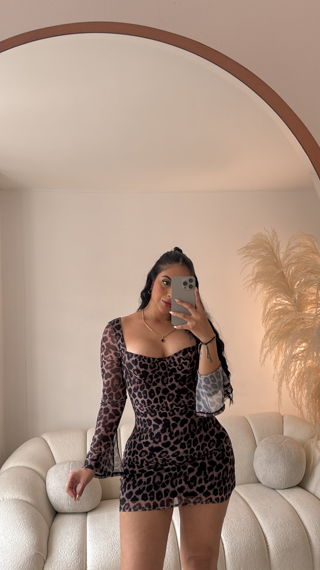 VESTIDO GLAM