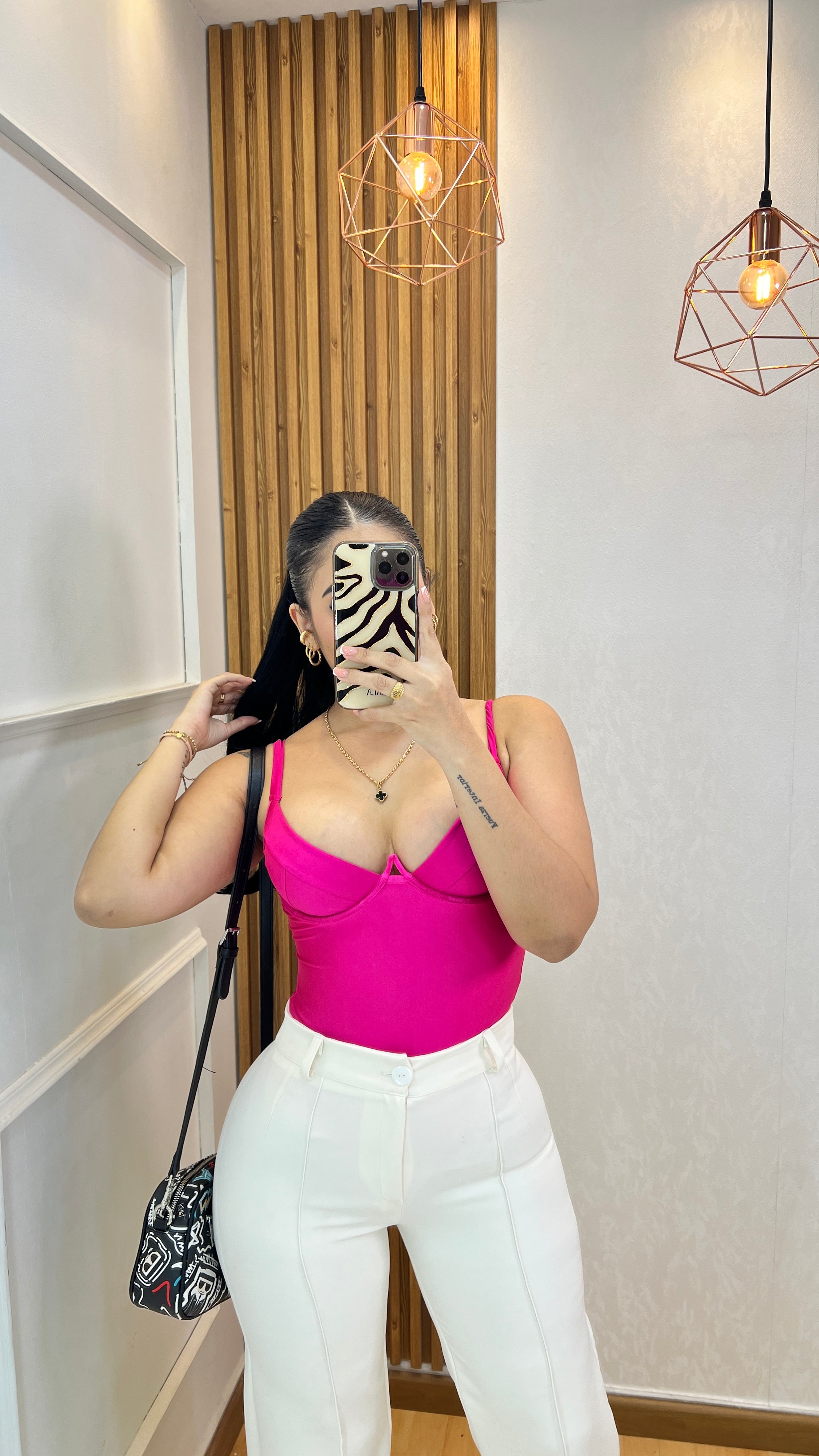 BODY ANGELINA