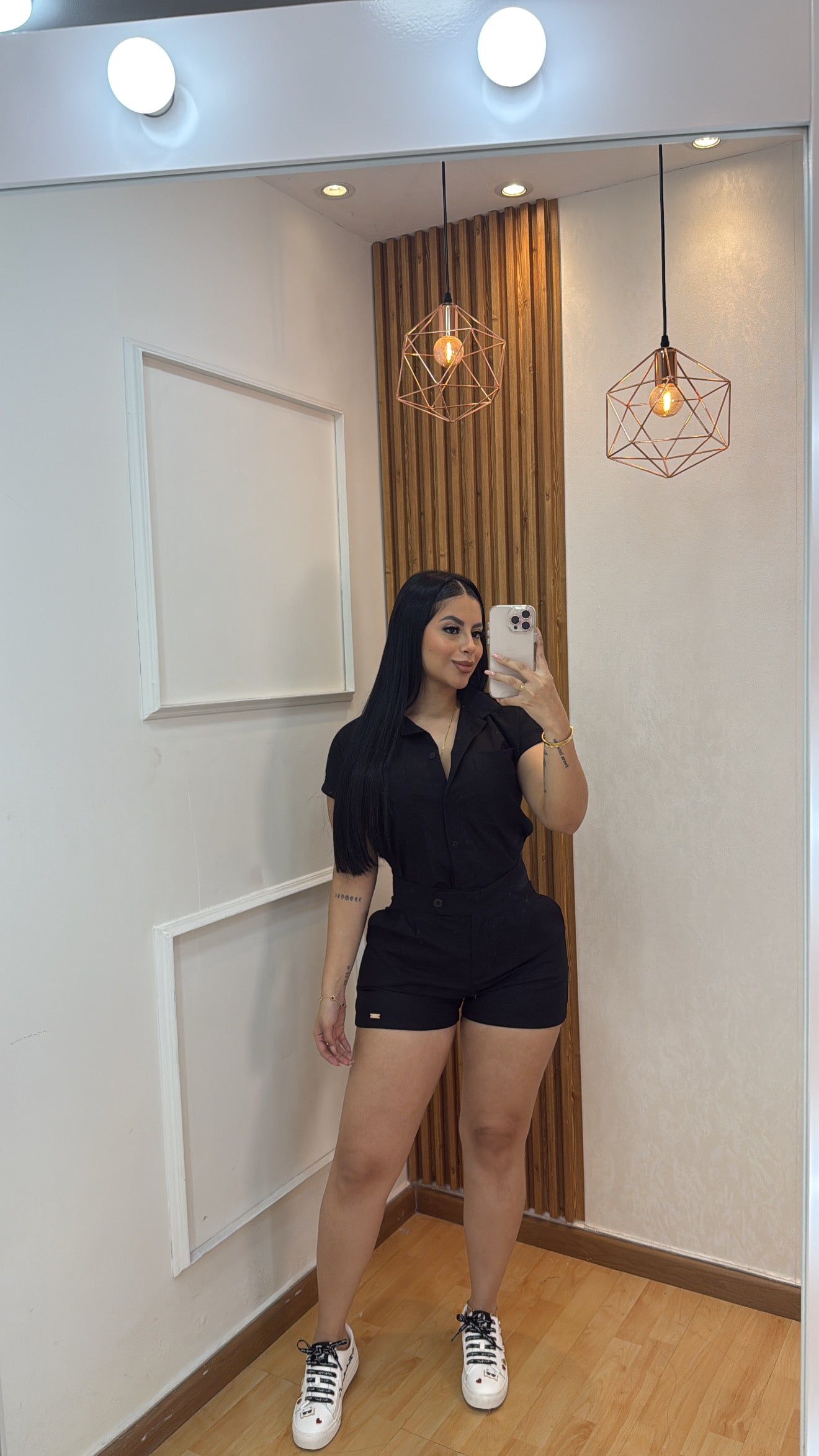 SET MARGARET LINO